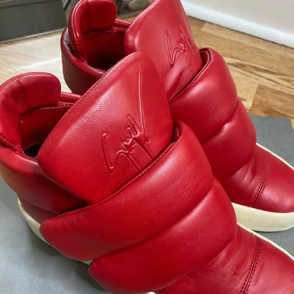 Giuseppe sneakers red and white size 41 size 8 us - Picture 2 of 7